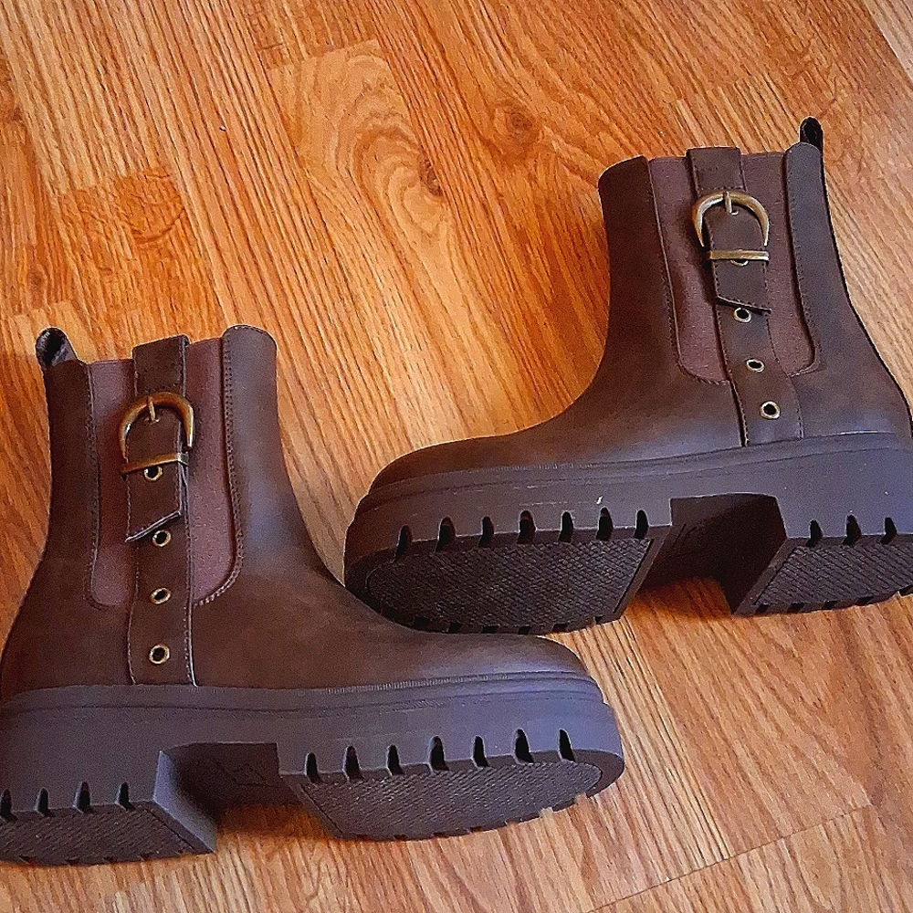 NEW Ladies Ankle Boots, Brown, By Rocketdog Sz 6.5, 7